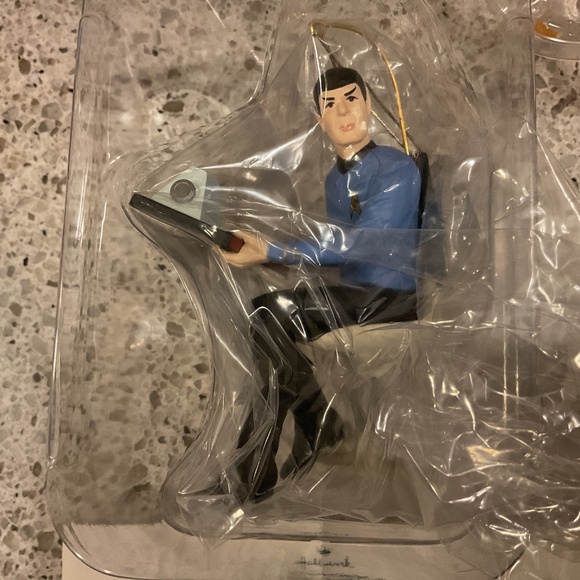 “Mr. Spock” 1996 Hallmark Keepsake Christmas Ornament - Picture 2 of 5